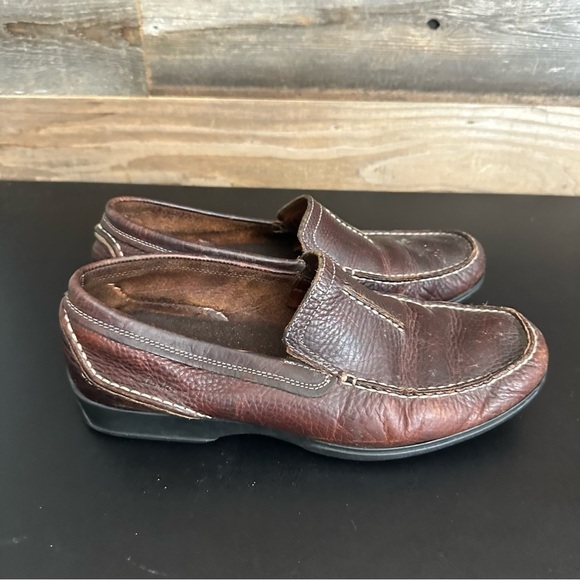 Clarks Loafers Driving Moccasins Shoes size 9M Slip On Brown Leather Comfort - Picture 3 of 8